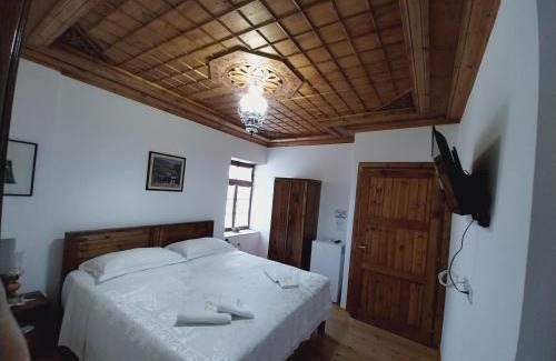 Berat Hotel | Top-Rated Guest House J.Prifti with Family-Friendly Amenities