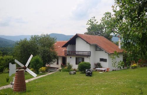 Dreznik Grad House | Exceptional Guest House Jandric: Family-Friendly Retreat