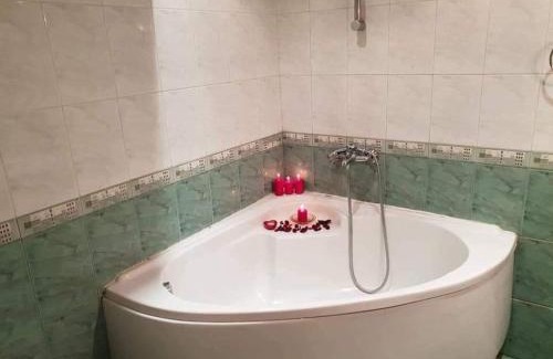 Chepelare House | Pet-Friendly Guest House Karov with Hot Tub & Breakfast