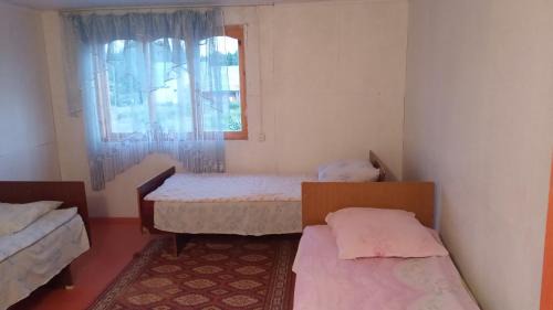 Bosteri House | Affordable Guest House with Family-Friendly Amenities