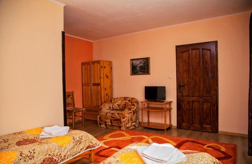 Orehovo House | Comfortable Stay at Guest House Konakat with Breakfast Included