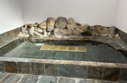 Koriyama House | Comfortable Stay at Guest House Koriyama with Hot Tub