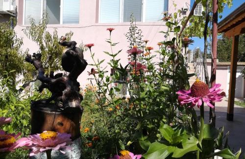 Kazanlak House | Cozy Guest House Krasi: Family-Friendly with Kitchen Access