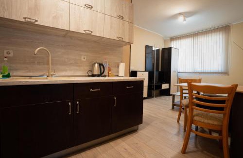 Trakata House | Highly Rated Guest House La Casa with Pool & Breakfast
