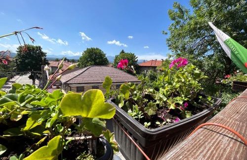 Samokov House | Discover Guest House Legeto: Family-Friendly Getaway