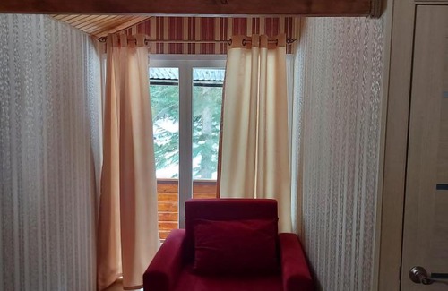 Arkhyz House | Cozy Stay at Guest House Lesogorie with Kitchen Access