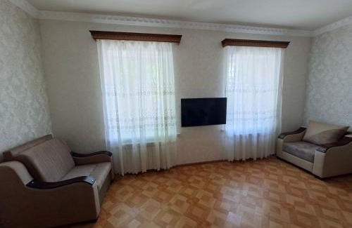 Gyumri Apartment | Top-Rated Guest House Levon Madoyan: Family-Friendly Stay