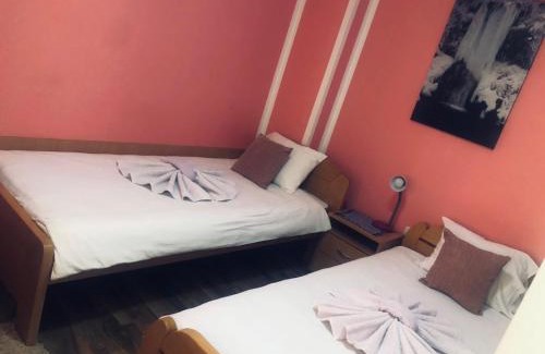 Strmosten House | Pet-Friendly Guest House Lisinski Raj with Breakfast Included