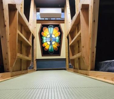 Nishi Ward House | Cozy Guest House Mitaki: Breakfast, Restaurant & Family Friendly