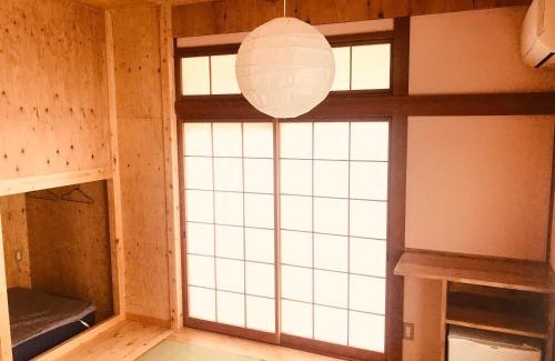 Nishi Ward House | Cozy Guest House Mitaki: Breakfast, Restaurant & Family Friendly