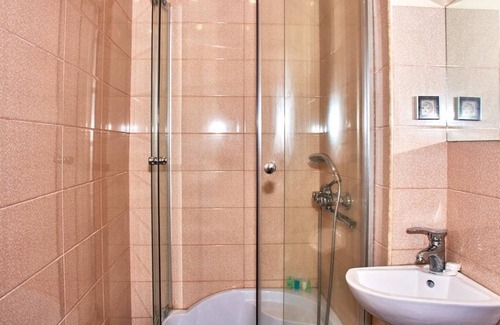 Gori House | Budget-Friendly Guest House - MK with Family-Friendly Amenities