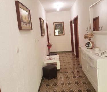 Rupa House | Cozy Guest House Mrvčić with Hot Tub & Pet-Friendly Stay