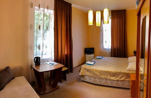 Sochi City Centre House | Cozy Guest House na Korotkoy: Rated 9/10 with Kitchen Access