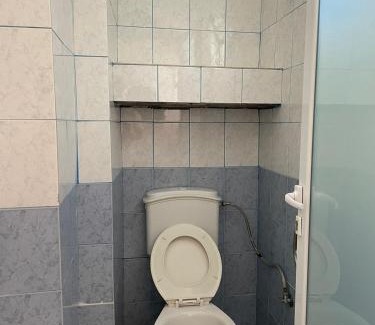 Sarande House | Budget-Friendly Stay at Guest House Naci for Families