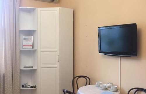 Presnensky Hotel | Cozy Guest House Steps from Patriarch's Ponds - 9/10 Rating