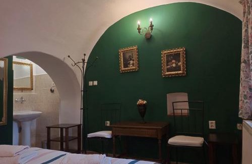 Cesky Krumlov House | Discover Guest House Olšakovský: Pet-Friendly Oceanfront Retreat