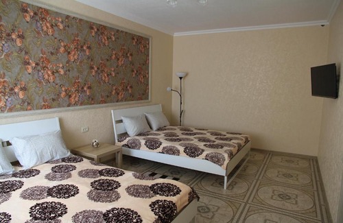Rostov-on-Don House | Highly Rated Guest House on Ayvovaya for Your Getaway