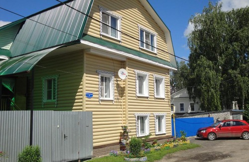 Murom House | Oceanfront Guest House on Krasnoarmeysky - Rated 10/10