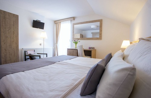 Rudanovac House | Elegant Guest House Oreskovic: Rated 9.8 with Pool & Spa