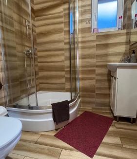 Dubyna House | Guest House Pid Dubom: Oceanfront Retreat with Pool
