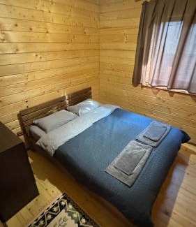 Dubyna House | Guest House Pid Dubom: Oceanfront Retreat with Pool