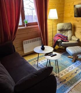 Dubyna House | Guest House Pid Dubom: Oceanfront Retreat with Pool