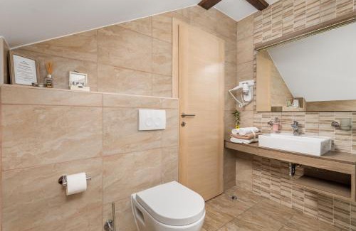 Vranovaca House | Exceptional Guest House Plitvice Hills with Pool & Ocean View