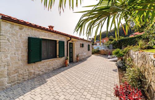 Piran House | Cozy Guest House with Ocean View in Piran's Fiesa