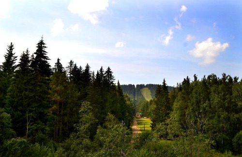 Zlatoust House | Pet-Friendly Guest House Puteshestvennik with Breakfast & More