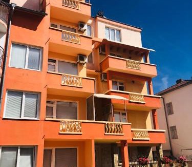 Kiten House | Cozy Guest House Rai: Ideal for Families with Great Ratings