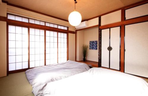 Nishi Ward Apartment | Discover Guest House Re-worth Joshin1: Family-Friendly Stay
