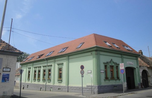 Sopron House | Cozy Stay at Guest House Ringhofer Vendégház with Breakfast