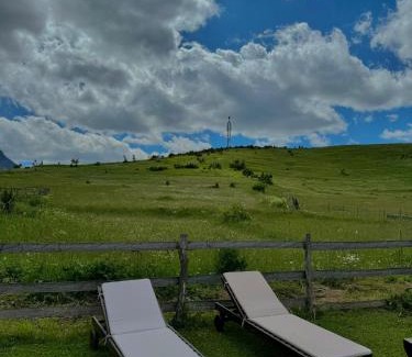 Zabljak Villa | Guest House SARA: Top-Rated Stay with Breakfast & Kitchen