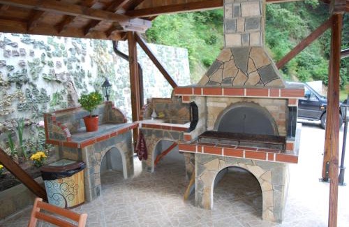 Radevtsi House | Unforgettable Stays at Guest House Savina - 10/10 Rated!