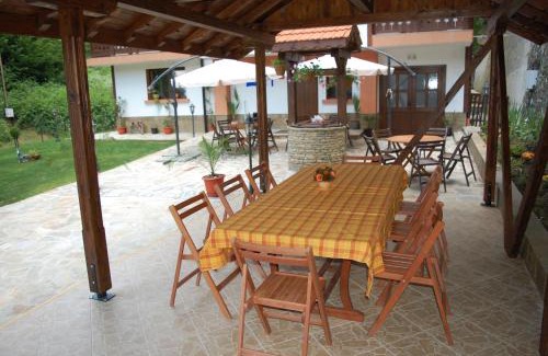 Radevtsi House | Unforgettable Stays at Guest House Savina - 10/10 Rated!