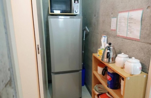 Maezato House | Budget-Friendly Guest House Sea Glass with Restaurant Access
