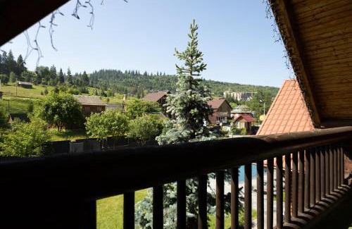 Polyanytsya House | Pet-Friendly Guest House Sofia with Oceanfront Pool Access