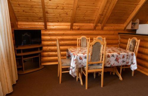 Polyanytsya House | Pet-Friendly Guest House Sofia with Oceanfront Pool Access