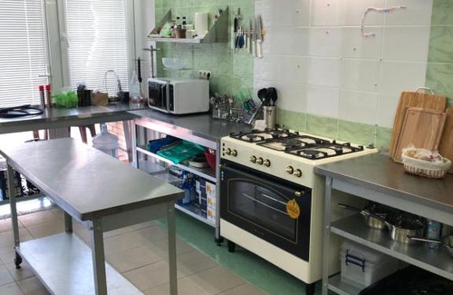 Taganrog House | Cozy Guest House Storm with Ocean View and Kitchen Access
