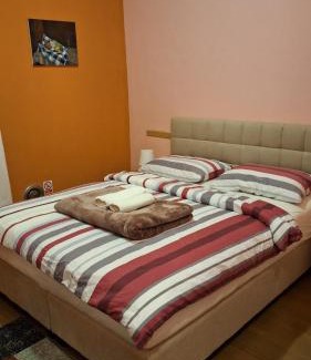 Dugo Selo House | Cozy Guest House Sv. Nikola: Family-Friendly with Breakfast
