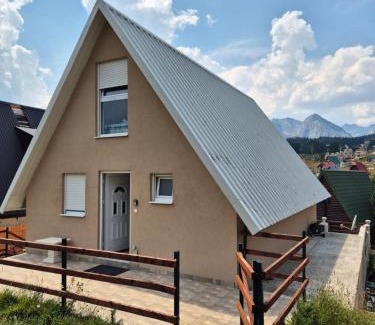 Razvrsje Apartment | Top-Rated Family Retreat at Guest House Tamara
