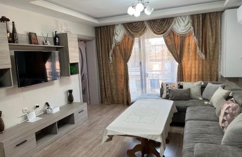 Petrich Apartment | Unforgettable Stay at Guest House Tatiana - 10/10 Rating