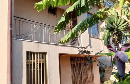Bole Villa | Cozy Guest House with Three Bedrooms and Green Area