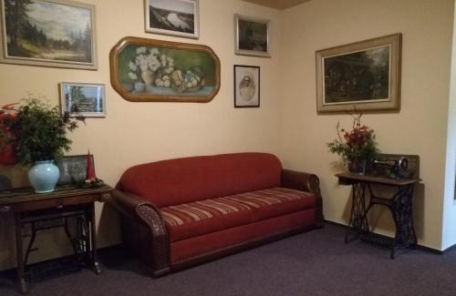 Slatinany House | Welcoming Guest House U Zámku: Pet & Child Friendly Escape