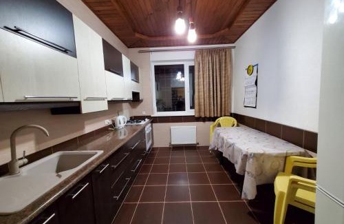 Uman Apartment | Guest Rated: 9.3! Family-Friendly Apartments in Umanʼ