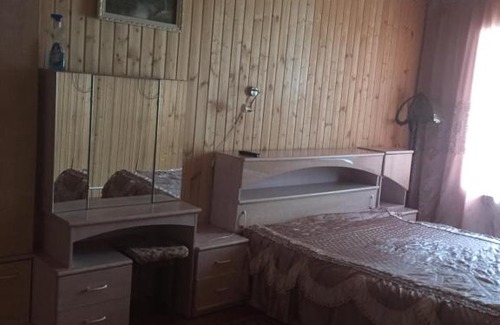 Strekovo Villa | Oceanfront Guest House v Kuziaevo with Hot Tub & Kitchen
