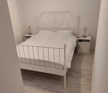 Brkac House | Cozy Guest House Valentino: Pet-Friendly & Poolside Escape