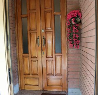 Reggio nell'Emilia House | Cozy Guest House Via Emilia: Family-Friendly & Convenient