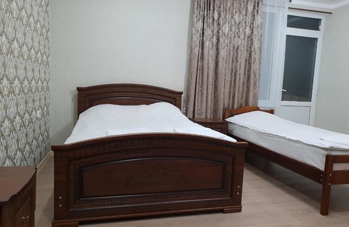 Verkhne-Imeretinskaya Bukhta House | Pet-Friendly Guest House Victoria with Kitchen Amenities