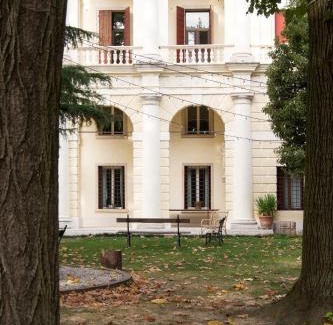 Angarano Bed & Breakfast | Pet-Friendly Guest House Villa Angaran San Giuseppe Awaits
